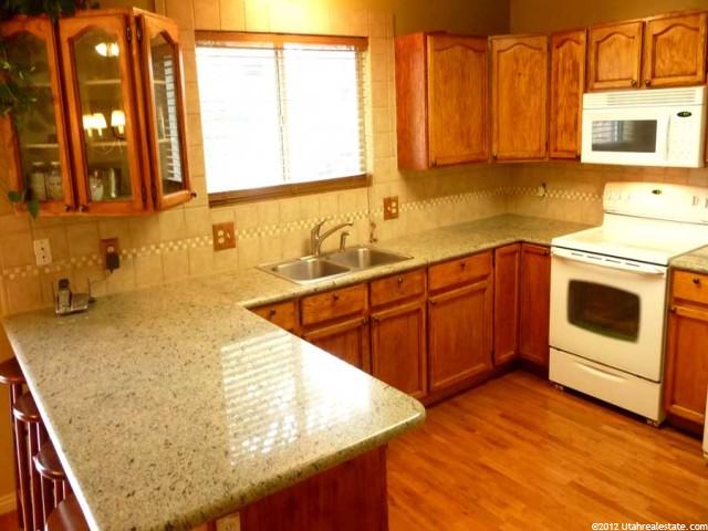 282 Ashbrook Cir, Midvale, UT 84047 — photo 6