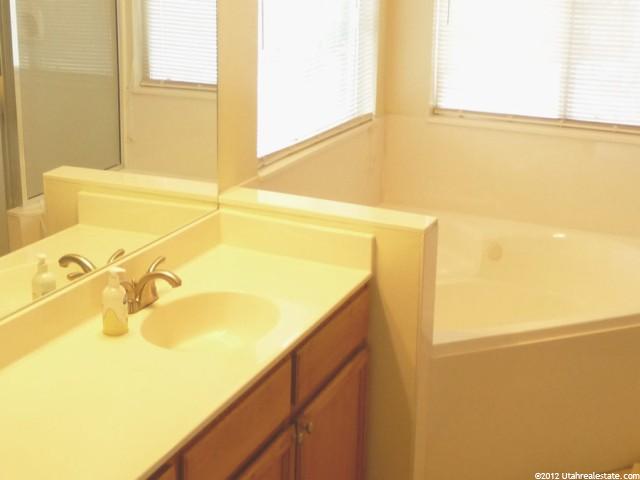 282 Ashbrook Cir, Midvale, UT 84047 — photo 9
