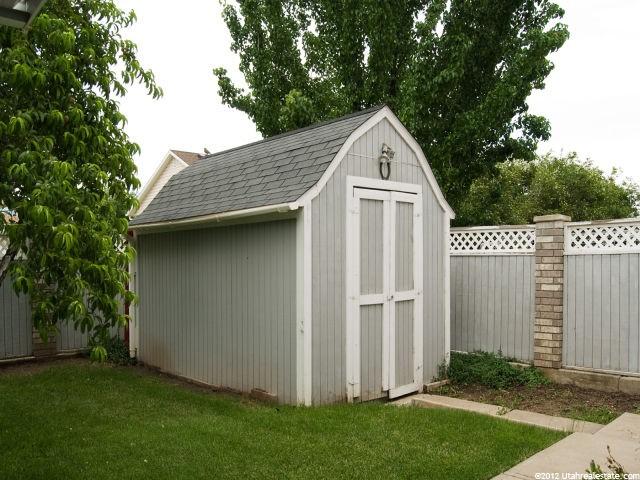 1088 N 2925 W, Layton, UT 84041 — photo 3