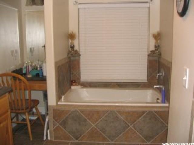 256 S 100 W, Levan, UT 84639 — photo 8