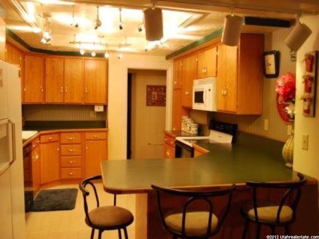 166 S Main St, Hinckley, UT 84635 — photo 6