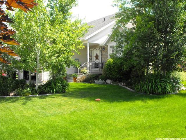 2417 Allison Way, Syracuse, UT 84075 — photo 2