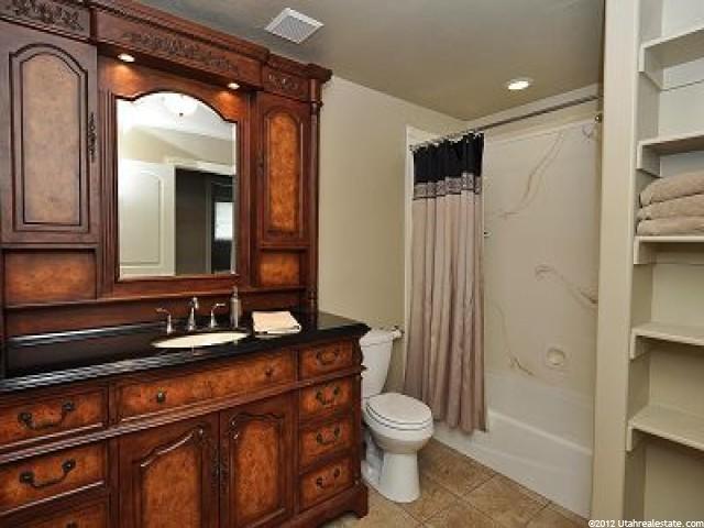 791 W 2400 S, Syracuse, UT 84075 — photo 8
