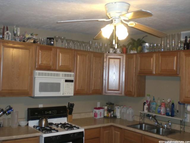 157 W 1550 N, Sunset, UT 84015 — photo 2