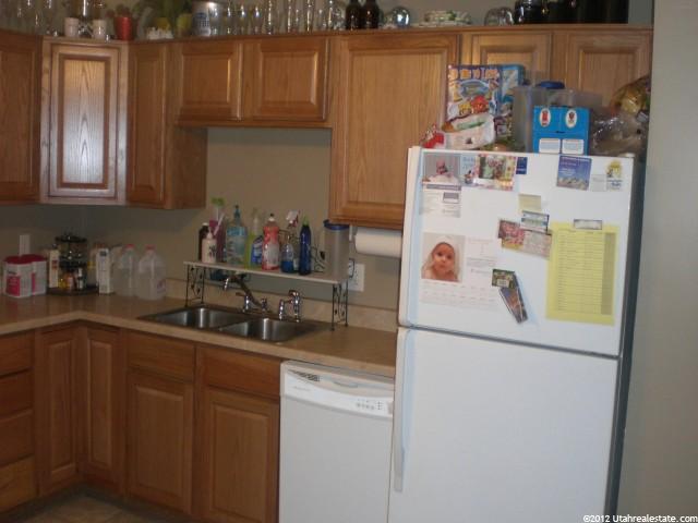 157 W 1550 N, Sunset, UT 84015 — photo 4