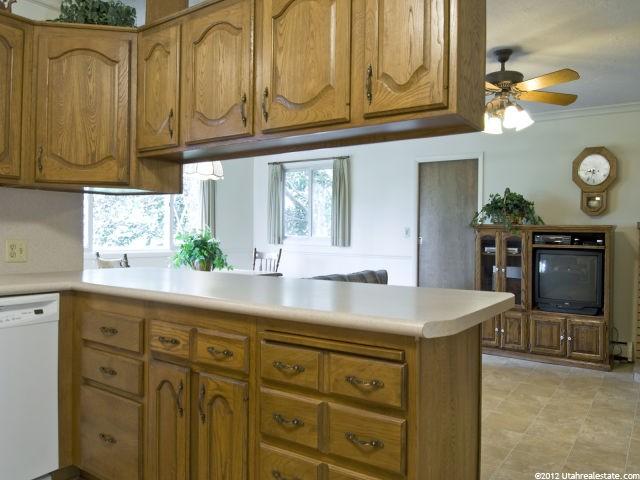 1209 E 300 S, Bountiful, UT 84010 — photo 3