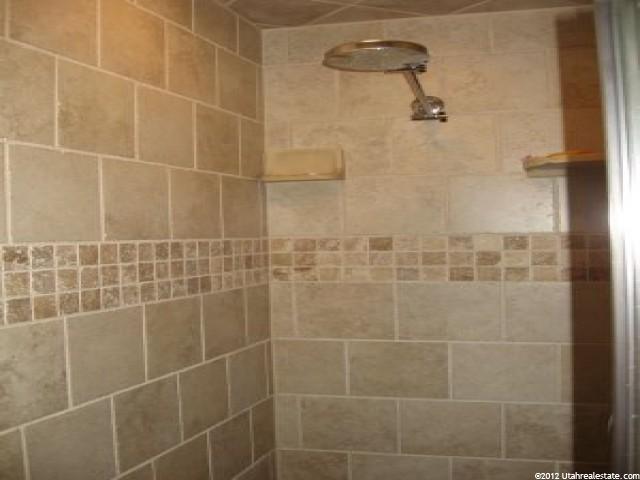 636 E 250 N, Bountiful, UT 84010 — photo 5