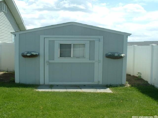 5335 S 4100 W, Roy, UT 84067 — photo 11