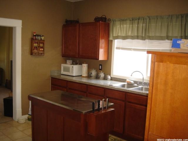 1017 E 21st St, Ogden, UT 84401 — photo 2