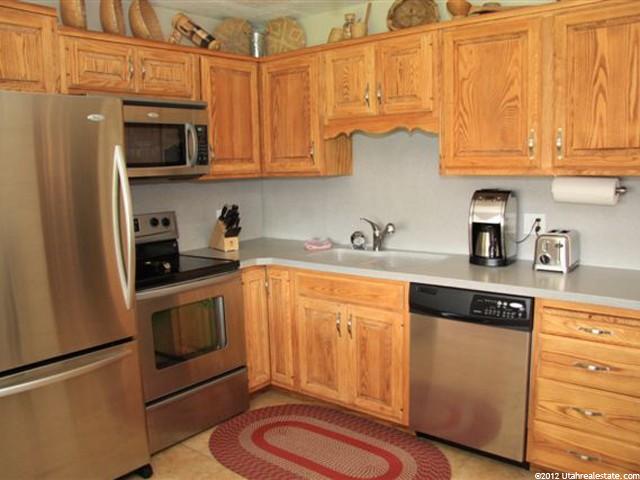186 E 9180 S, Sandy, UT 84070 — photo 4