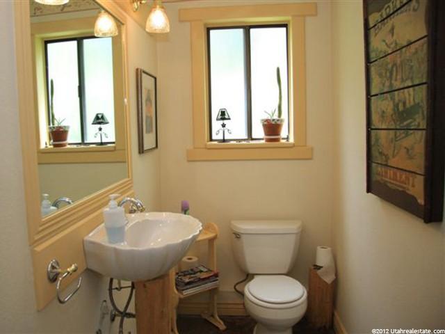 440 Pepperidge Dr, Midvale, UT 84047 — photo 8
