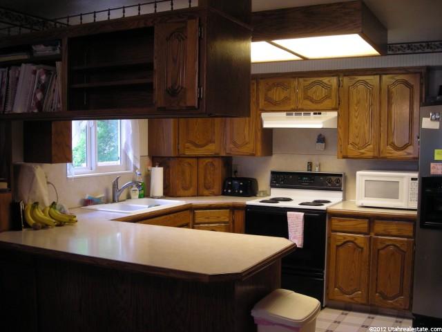 1100 Lamplighter Dr, River Heights, UT 84321 — photo 2