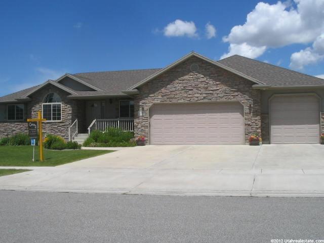 216 W 750 S, Layton, UT 84041 — photo 12