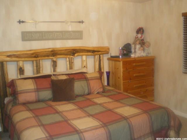 216 W 750 S, Layton, UT 84041 — photo 4