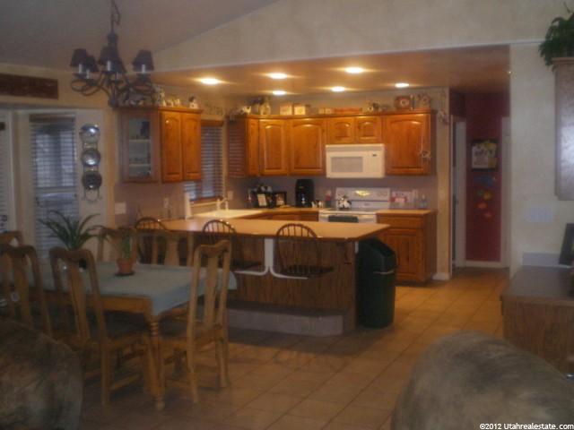 216 W 750 S, Layton, UT 84041 — photo 8
