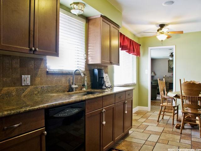 1369 S 325 E, Bountiful, UT 84010 — photo 2