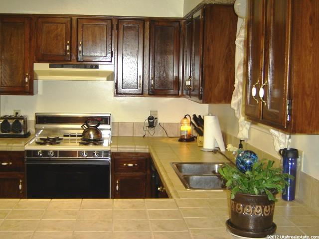 2197 N 700 W, Harrisville, UT 84414 — photo 4