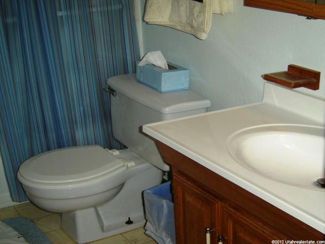 2197 N 700 W, Harrisville, UT 84414 — photo 6