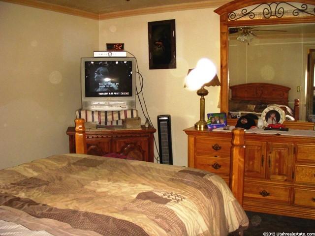515 Ann St, Clearfield, UT 84015 — photo 5