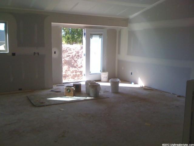 1014 W 250 N, Clearfield, UT 84015 — photo 3