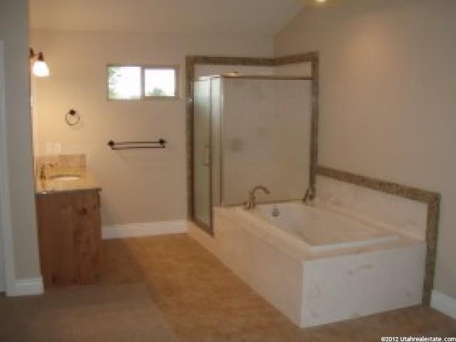 246 W Downs Cir S, Ogden, UT 84404 — photo 6