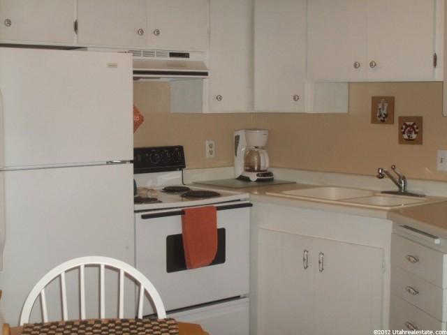 210 E 600 S, St. George, UT 84770 — photo 3