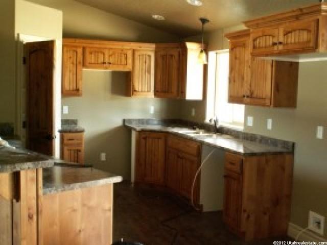 831 N 400 E, Tremonton, UT 84337 — photo 2