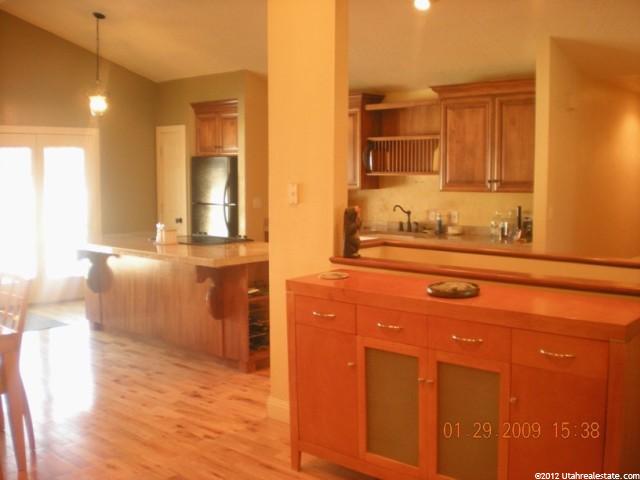 1559 E Hidden Valley Rd S, Sandy, UT 84092 — photo 2