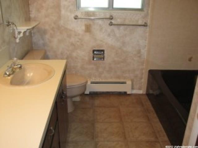 230 N 100 W, Providence, UT 84332 — photo 8