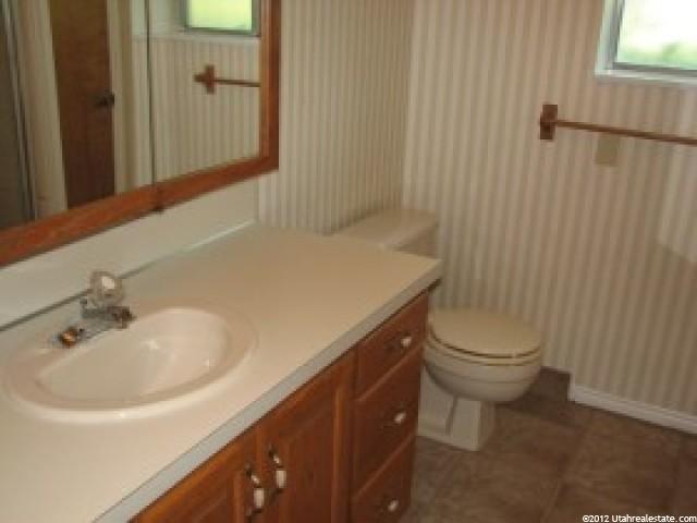 230 N 100 W, Providence, UT 84332 — photo 9