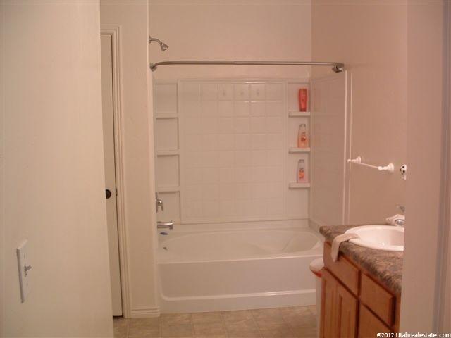 393 E 600 S, Vernal, UT 84078 — photo 5