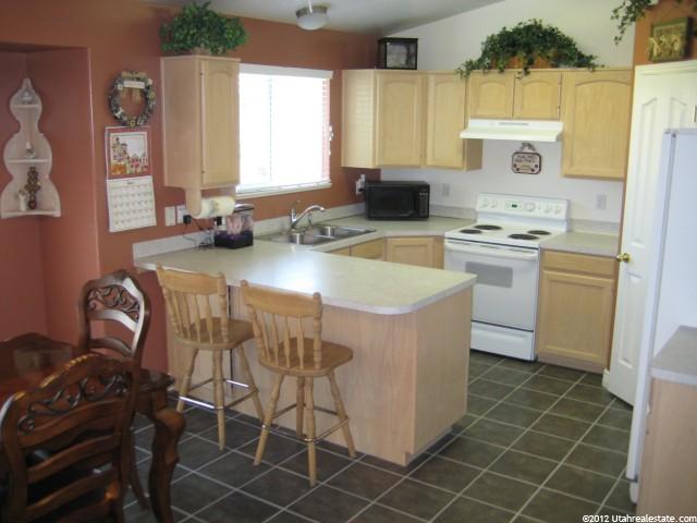 5967 S 2775 W, Roy, UT 84067 — photo 4