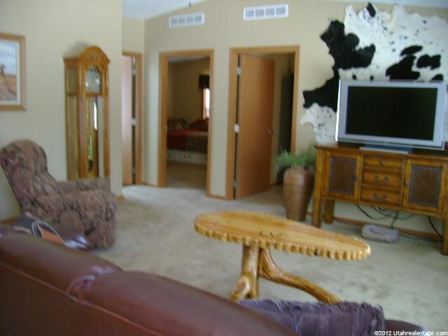 468 W 2100 S, Vernal, UT 84078 — photo 2