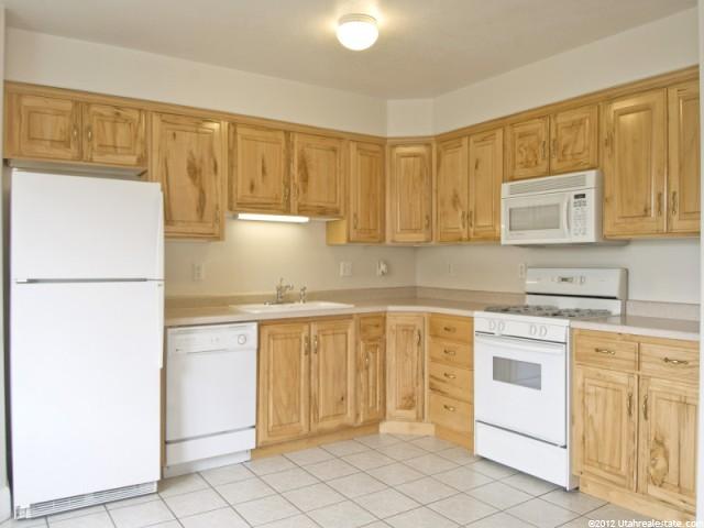 386 W 400 N #3, Bountiful, UT 84010 — photo 2