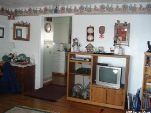 245 W 700 N, Clearfield, UT 84015 — photo 2