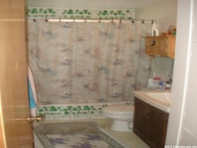 245 W 700 N, Clearfield, UT 84015 — photo 10