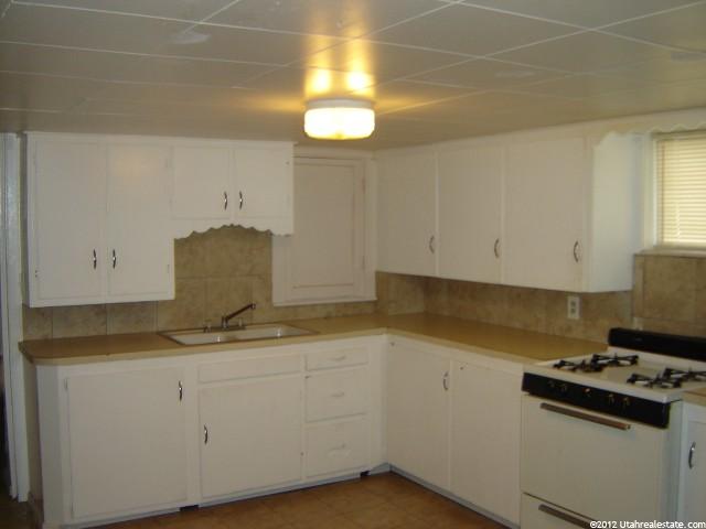 126 N Harrison Blvd E, Ogden, UT 84404 — photo 2