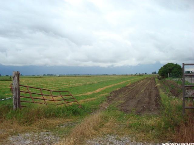 5665 W 8800 N, Elwood, UT 84337 — photo 2