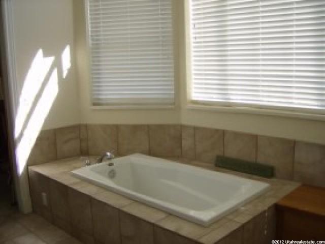 1237 Hillside Dr, Pleasant Grove, UT 84062 — photo 12