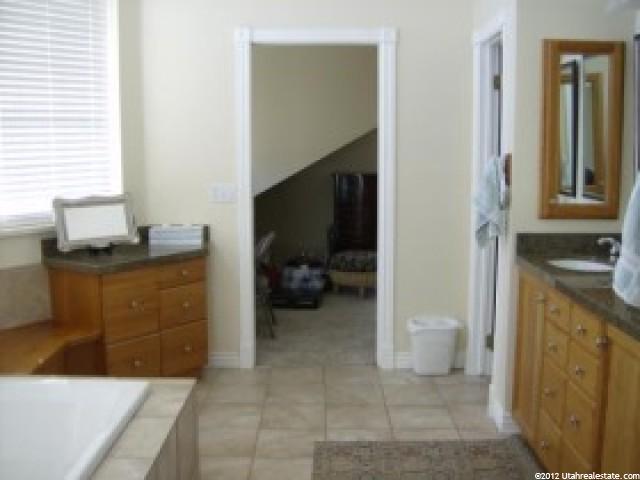 1237 Hillside Dr, Pleasant Grove, UT 84062 — photo 7