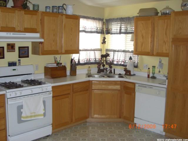 4001 W 5400 S, Roy, UT 84067 — photo 3