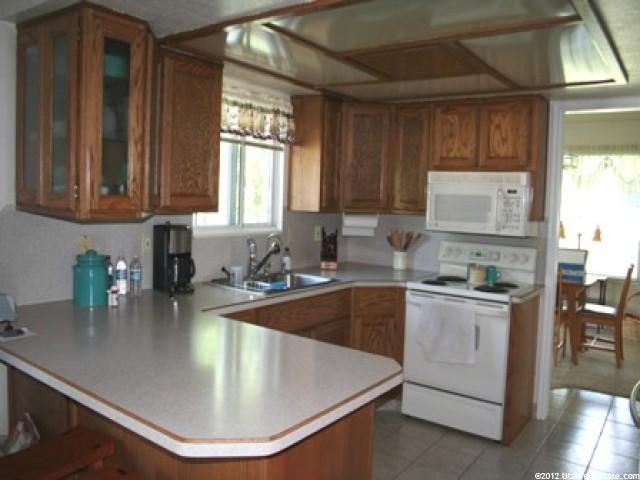 8106 S 2350 E, South Weber, UT 84405 — photo 11