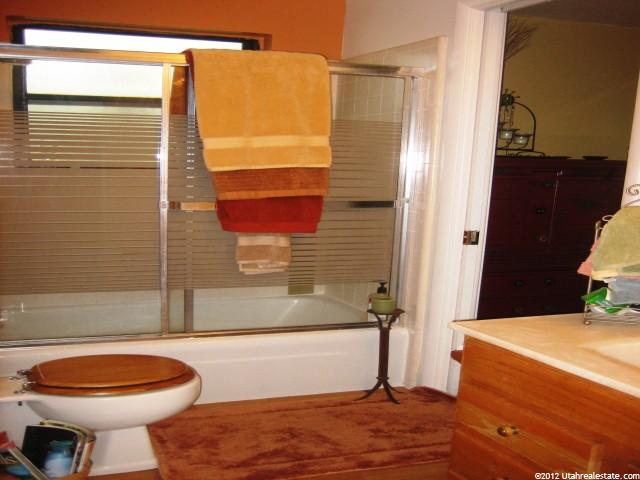 1522 N Parkdale Cir E, Layton, UT 84040 — photo 7