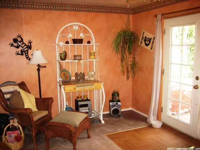 1522 N Parkdale Cir E, Layton, UT 84040 — photo 5