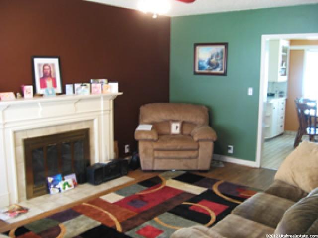 594 S 500 E, River Heights, UT 84321 — photo 2
