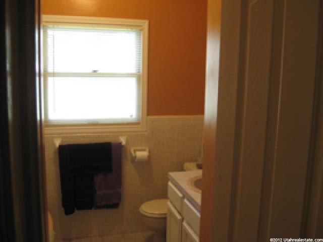 594 S 500 E, River Heights, UT 84321 — photo 6