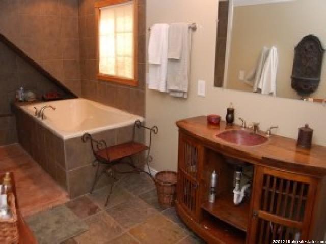 8670 S Snow Mountain Dr E, Sandy, UT 84093 — photo 5