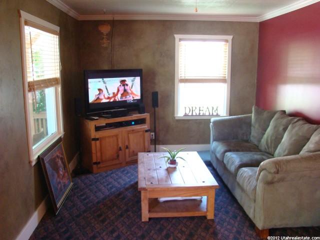 260 Melody Ave, Layton, UT 84041 — photo 3