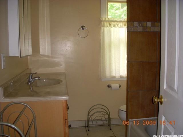 196 S 100 E, Nephi, UT 84648 — photo 5