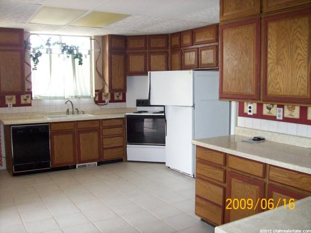 182 E 100 S, Gunnison, UT 84634 — photo 9